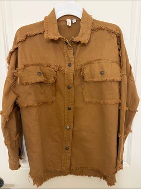 Elan Small Light Brown/Tan Top with Signature Tag